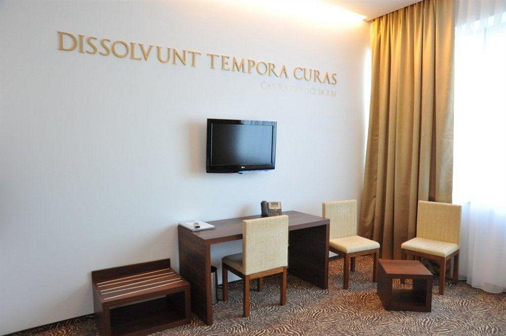 Hotel Rimski Dvor - Rimske Terme ريمسكي توبليتسي المظهر الخارجي الصورة