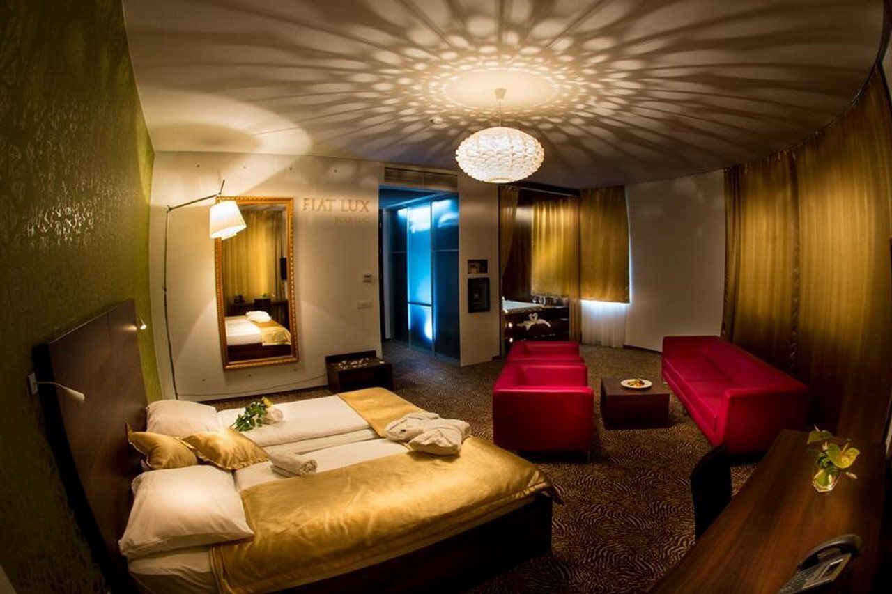 Hotel Rimski Dvor - Rimske Terme ريمسكي توبليتسي المظهر الخارجي الصورة